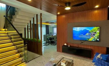 Swimming Pool 3 Storey House&Lot for sale in Greenwoods Pasig City near Cainta