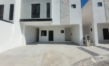 Casa en venta en Nuevo Mirasierra, Saltillo, Coahuila de Zaragoza