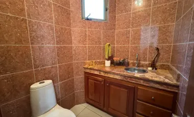 Casa en venta en Jardines de Versalles, Saltillo, Coahuila de Zaragoza