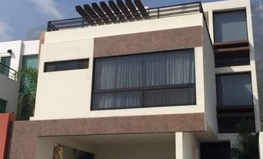 Casa Venta en Cumbres Elite Cima de la Montaña Monterrey NL Con Alberca