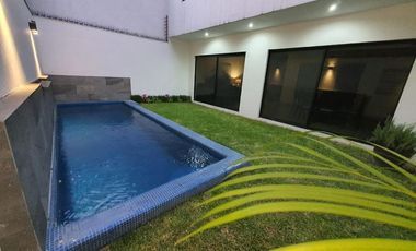 Casa Venta en Cumbres Elite Cima de la Montaña Monterrey NL Con Alberca
