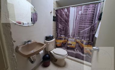 CASA EN VENTA Y RENTA EN CUERNAVACA, A UNA CUADRA DEL SANBORNS DE PLAN DE AYALA