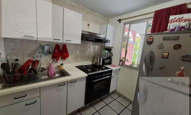 CASA EN VENTA Y RENTA EN CUERNAVACA, A UNA CUADRA DEL SANBORNS DE PLAN DE AYALA