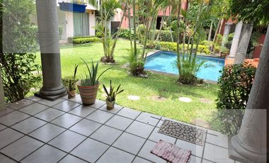 CASA EN VENTA Y RENTA EN CUERNAVACA, A UNA CUADRA DEL SANBORNS DE PLAN DE AYALA