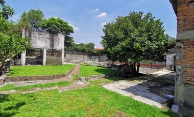Excelente Terreno en Venta en Tepepan - Para inversionista o como casa con árboles frutales