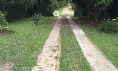 VENTA de CASA LOTE en MESA DE LOS SANTOS