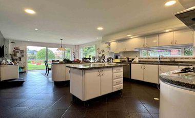 En venta espectacular casa en Condominio Club Aposentos