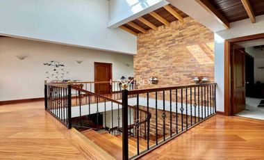 En venta espectacular casa en Condominio Club Aposentos