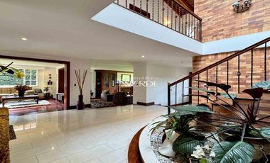 En venta espectacular casa en Condominio Club Aposentos