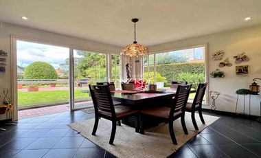 En venta espectacular casa en Condominio Club Aposentos