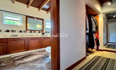 En venta espectacular casa en Condominio Club Aposentos