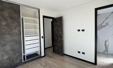 ARENAS 5 VENTA DESDE EL POZO CON COCHERA Y PILETA