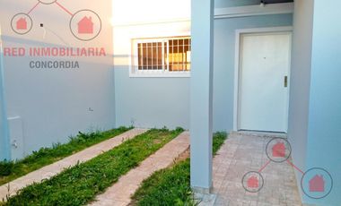 Duplex en zona Regimiento.