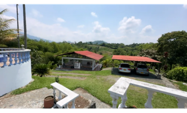 Casa campestre independiente para la venta en Combia, Pereira!!!