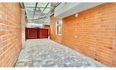 SE VENDE CASA EN CONDOMINIO EN CINCO SOLES, VA JAMUNDI CALI, JAMUNDI