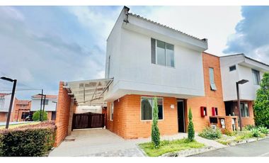 SE VENDE CASA EN CONDOMINIO EN CINCO SOLES, VA JAMUNDI CALI, JAMUNDI