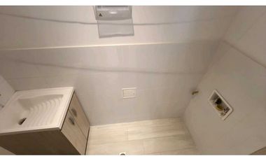 Apartamento vacío con vista later al mar Playa Salguero-005