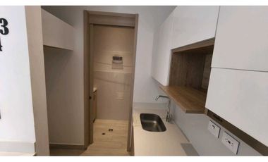 Apartamento vacío con vista later al mar Playa Salguero-005