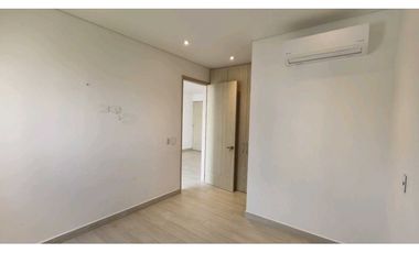 Apartamento vacío con vista later al mar Playa Salguero-005