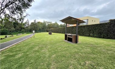 SE VENDE CASA EN COTA EN CONJUNTO CERRADO