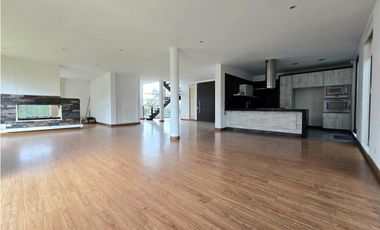 SE VENDE CASA EN COTA EN CONJUNTO CERRADO