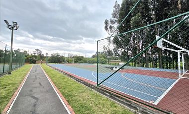 SE VENDE CASA EN COTA EN CONJUNTO CERRADO