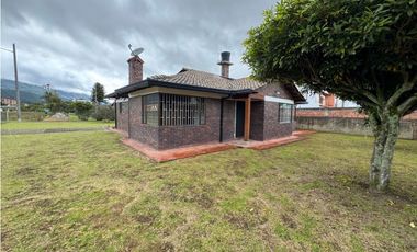 Arriendo casa campestre de un nivel