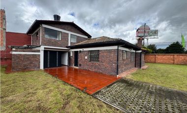 Arriendo casa campestre de un nivel