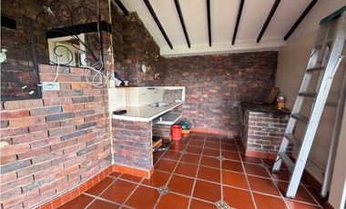 Arriendo en casa de un nivel