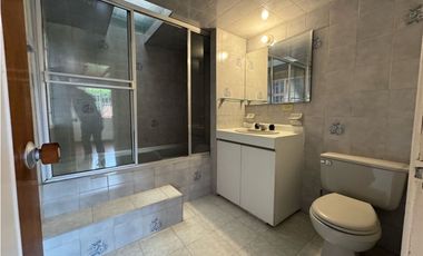 Arriendo en casa de un nivel