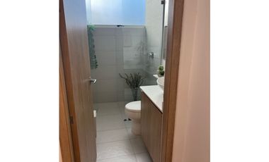 Venta de casa de 1 piso en el Retiro