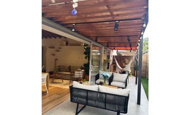 Venta de casa de 1 piso en el Retiro