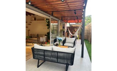 Venta de casa de 1 piso en el Retiro