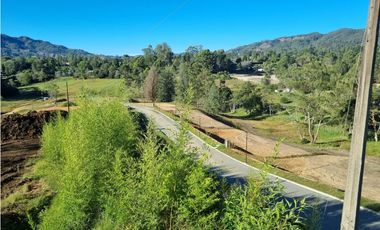 Venta de Lote En El Retiro Conjunto Cerrado Nuevo Sector Fizebad