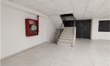 SE ARRIENDA EDIFICIO EN CAPELLANIA