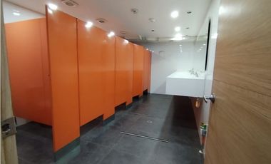 SE ARRIENDA LOCAL EN CAPELLANIA