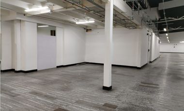 SE ARRIENDA LOCAL EN CAPELLANIA