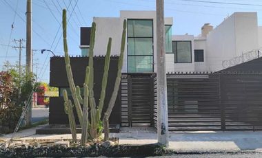 Casa en Venta en Campeche en Esquina
