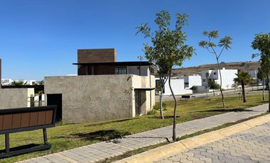 Venta de Terreno junto a área verde Lomas de Angelópolis Cascatta