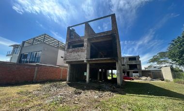 VENDEMOS CASA EN CONDOMINIO LAS MERCEDES JAMUNDI
