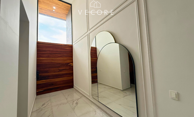 RESIDENCIA EN VENTA EN VILLA VERONA, ZONA DIAMANTE, ZAPOPAN