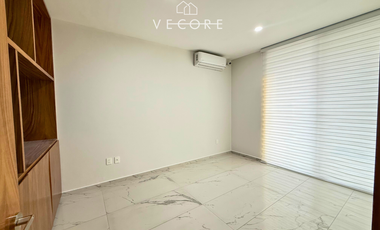 RESIDENCIA EN VENTA EN VILLA VERONA, ZONA DIAMANTE, ZAPOPAN
