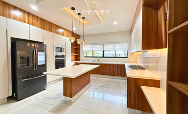 RESIDENCIA EN VENTA EN VILLA VERONA, ZONA DIAMANTE, ZAPOPAN