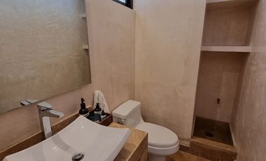EN VENTA TOWNHOUSE AMUEBLADO EN MONTES DE AMÉ, MÉRIDA