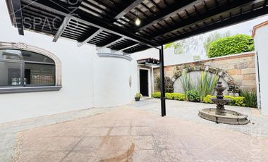 Casa en Fraccionamiento Lomas de Atzingo