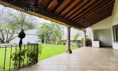Casa en Fraccionamiento Lomas de Atzingo