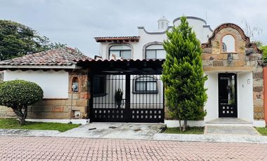 Casa en Fraccionamiento Lomas de Atzingo