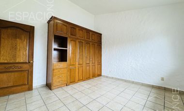 Casa en Fraccionamiento Lomas de Atzingo