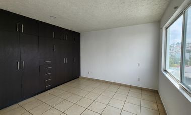 Casa en Venta Altozano con área verde en fraccionamiento privado