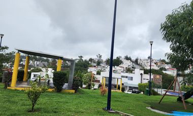 Casa en Venta Altozano con área verde en fraccionamiento privado